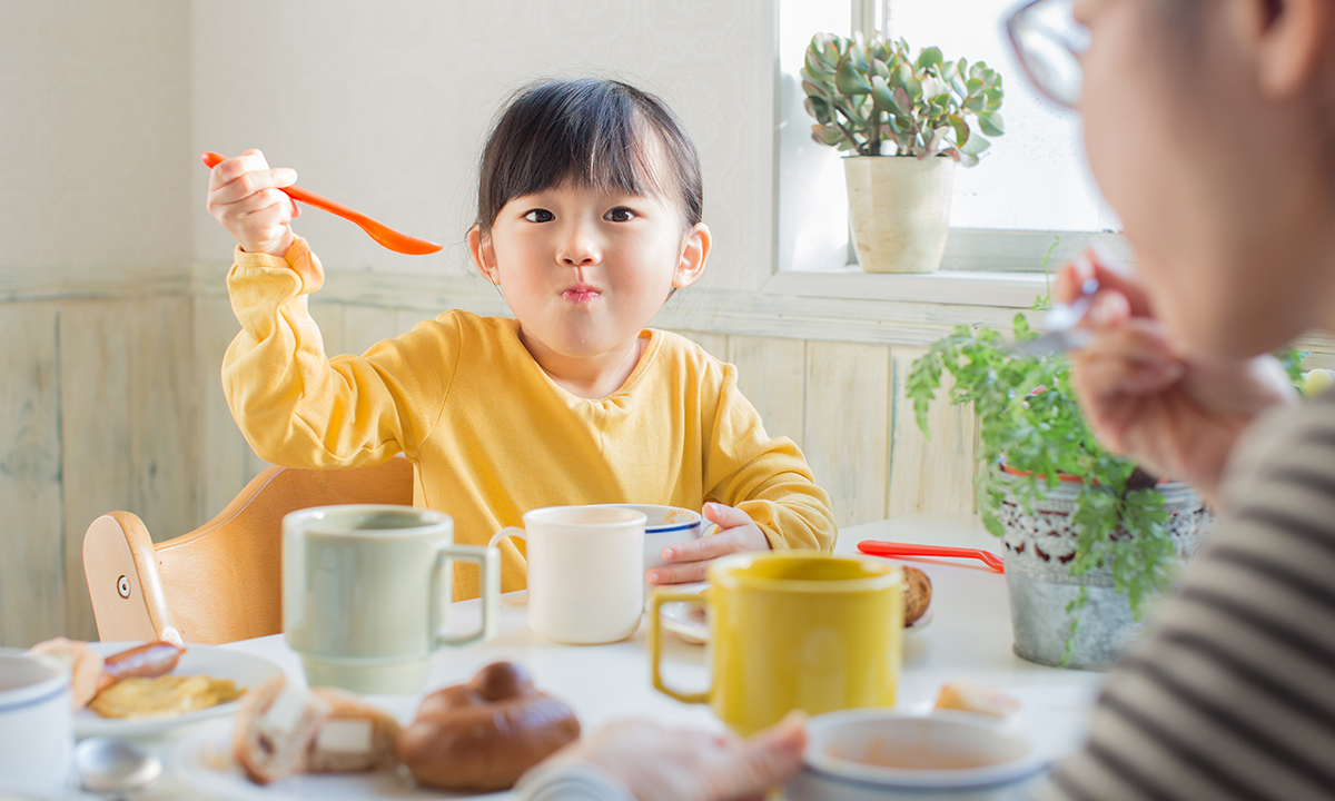 よい食生活でよい歯が育つ